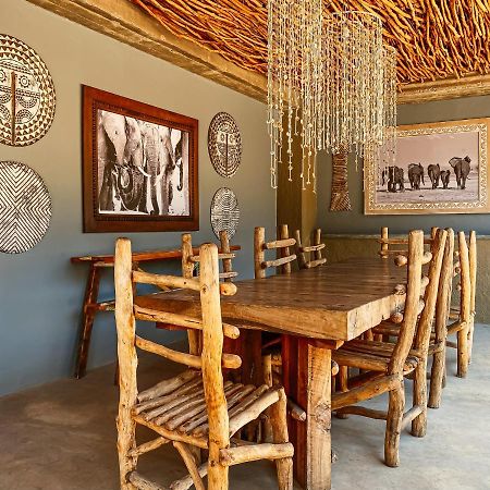 Gwango Heritage Resort Dete Buitenkant foto