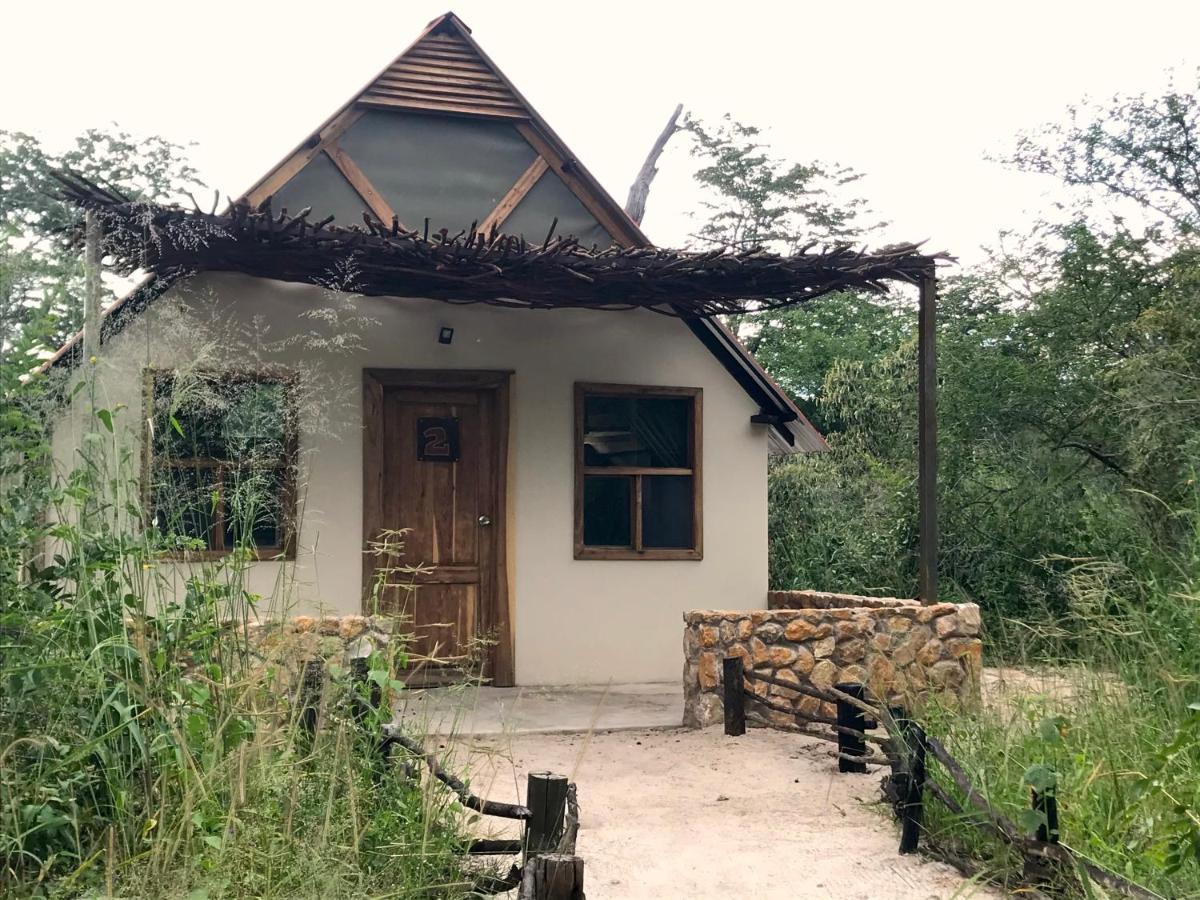 Gwango Heritage Resort Dete Buitenkant foto