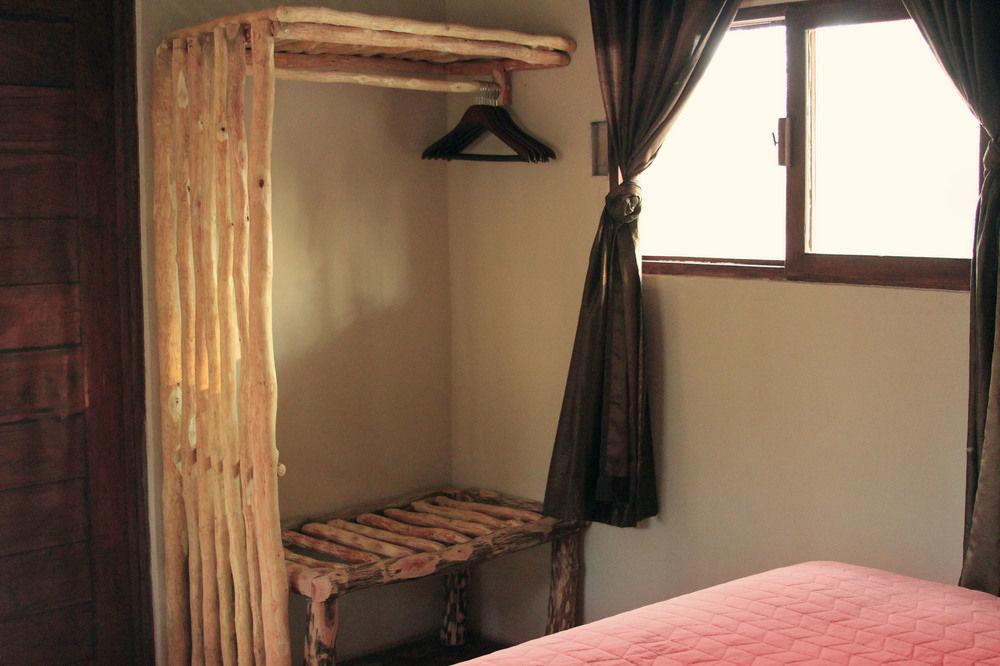 Gwango Heritage Resort Dete Buitenkant foto