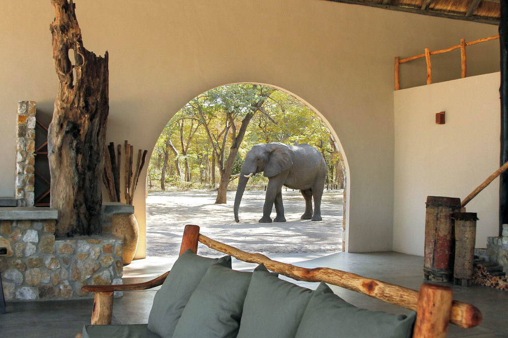 Gwango Heritage Resort Dete Buitenkant foto