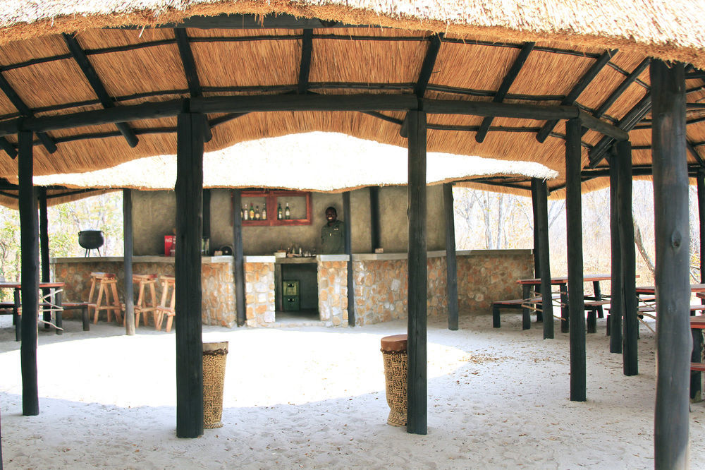 Gwango Heritage Resort Dete Buitenkant foto